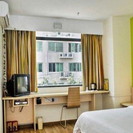 7 Days Inn Fuzhou Gandong Avenue Passenger Station Kültér fotó